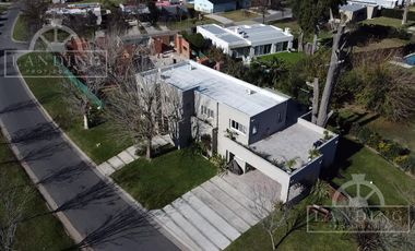 Increíble casa  4 DORMITORIOS en San Matías Gran Lote Interno FINANCIA CORTO PLAZO