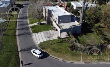 Increíble casa  4 DORMITORIOS en San Matías Gran Lote Interno FINANCIA CORTO PLAZO