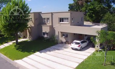 Increíble casa  4 DORMITORIOS en San Matías Gran Lote Interno FINANCIA CORTO PLAZO