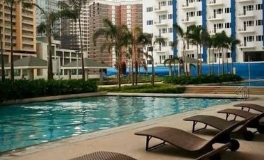 For Sale 1 BR Condo in Boni Mandaluyong SM Ligth Residences