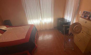 SE VENDE HERMOSA CASA CENTRICA - VIEDMA