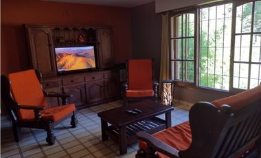 Casa en venta Valeria del Mar con departamento Bathurst  549