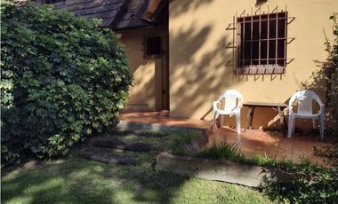 Casa en venta Valeria del Mar con departamento Bathurst  549