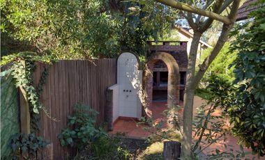 Casa en venta Valeria del Mar con departamento Bathurst  549