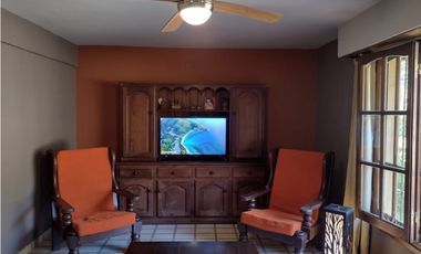 Casa en venta Valeria del Mar con departamento Bathurst  549