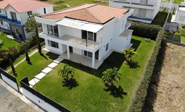 casa condominio en venta en darien. Cod V1212