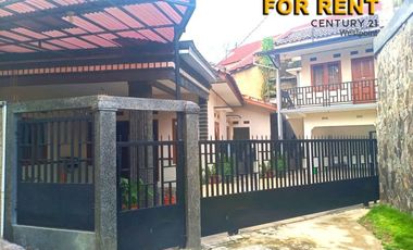 Di Sewakan Rumah Cocok Untuk Kantor Strategis 5 Kamar di Arcamanik Bandung