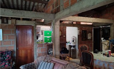 SE VENDE CASA  LOTE CERCA A LA FLORIDA