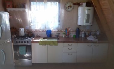 MARCOS PAZ. QUINTA VACACIONAL O PARA VIVIENDA PERMANENTE SOBRE 4 LOTES.