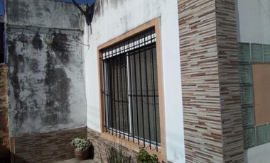 Casa americana en VENTA en muy buen estado y de reciente construcción.