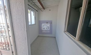 COD. 1579 - SE ARRIENDA CASA - BARRIO: EL TEJAR