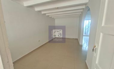 COD. 1579 - SE ARRIENDA CASA - BARRIO: EL TEJAR