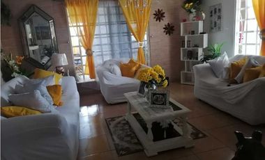 VENDO CASA EN ARRAIJAN BRISAS DEL GOLF 3R