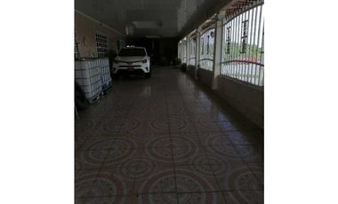 VENDO CASA EN ARRAIJAN BRISAS DEL GOLF 3R