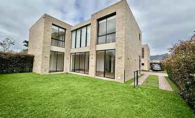 casa en arriendo en chuntame. Cod A6010