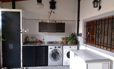 Casa PH en venta en Moron Sur