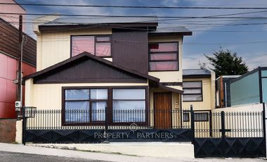 Luminosa casa, excelente ubicación Punta Arenas