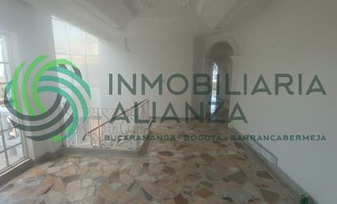 casa en arriendo en el recreo. Cod A17036