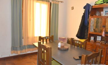 CASA CON PILETA EN BARRIO PARQUE GOLF