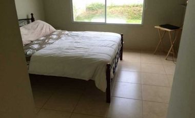 VENDO CASA,  EN LA ARBOLEDA 3R