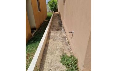 VENDO CASA,  EN LA ARBOLEDA 3R