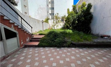 Chalet 4 ambientes. Zona Plaza Mitre