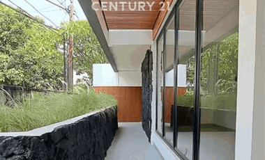 Rumah Dijual Di Bintaro Jaya Sektor 9 Dengan Kolam Renang