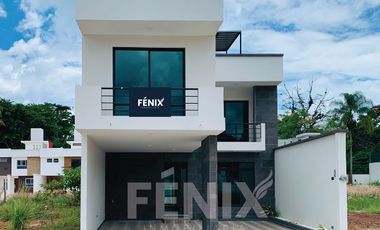 Hermosa Casa en Venta de 3 niveles Fraccionamiento Privado Coatepec