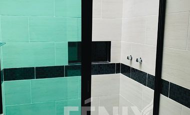 Hermosa Casa en Venta de 3 niveles Fraccionamiento Privado Coatepec