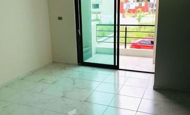 Hermosa Casa en Venta de 3 niveles Fraccionamiento Privado Coatepec