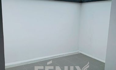 Hermosa Casa en Venta de 3 niveles Fraccionamiento Privado Coatepec