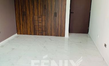 Hermosa Casa en Venta de 3 niveles Fraccionamiento Privado Coatepec