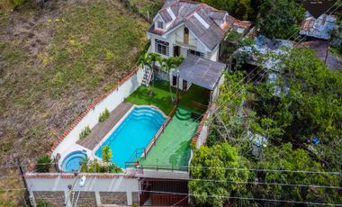 Quinta Hacienda de venta en Yunguilla - Entrada a Lentag – código:20290