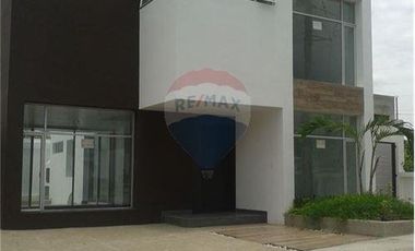 Casa de venta en Manta  zona sur