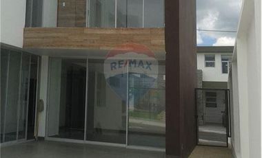 Casa de venta en Manta  zona sur