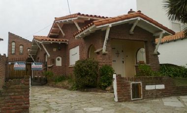IMPORTANTE CHALET EN VENTA EN INMEJORABLE ZONA DE LA CIUDAD