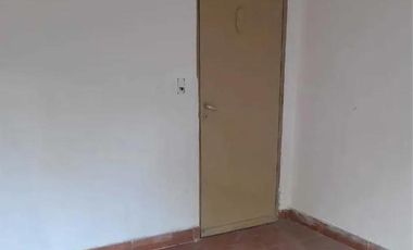 Venta Urgente Casa 3 ambientes con patio