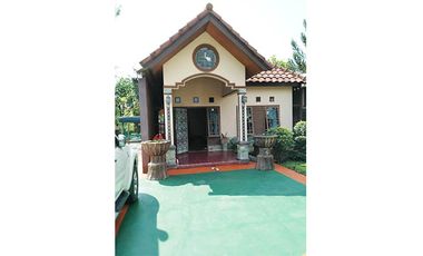 Villa Puncak dekat Sarga Resort, murah, bultang di Cianjur,