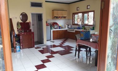 Villa Puncak dekat Sarga Resort, murah, bultang di Cianjur,