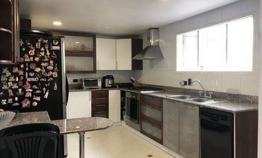 casa en arriendo en la calleja. Cod A5024