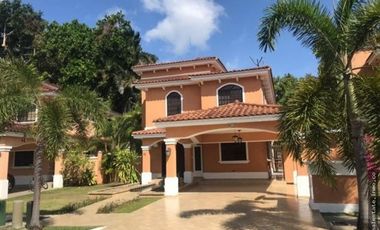 Se vende casa en Clayton, Clayton Village