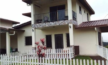 VENDO ALQUILO CASA ESTILO DUPLEX