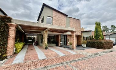 casa en arriendo en canelon. Cod A5663