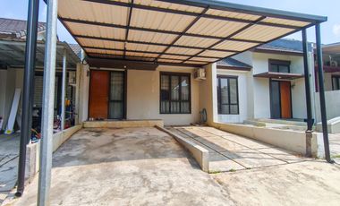 Rumah 10 menit ke Paradise Walk Serpong Hadap Timur Siap KPR J-50097