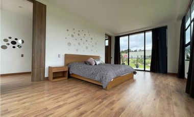 VENDO O ARRIENDO LA CALERA  450 M2