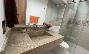 VENDO O ARRIENDO LA CALERA  450 M2
