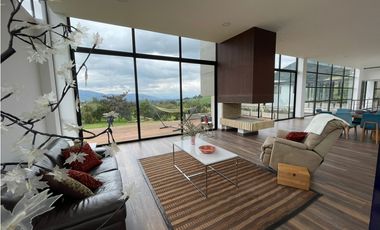 VENDO O ARRIENDO LA CALERA  450 M2