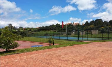 VENDO O ARRIENDO LA CALERA  450 M2