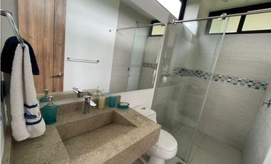 VENDO O ARRIENDO LA CALERA  450 M2