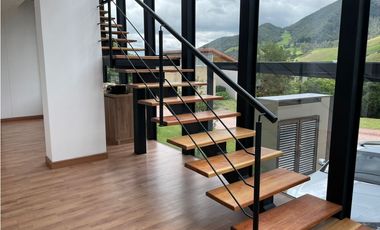 VENDO O ARRIENDO LA CALERA  450 M2
